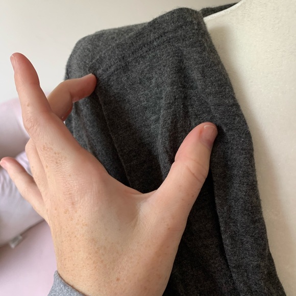 SEVEN SISTERS | Long Sleeve Cross Over Top Grey - Picture 4 of 8